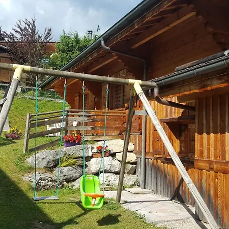 Manupa Clevie Chalet *