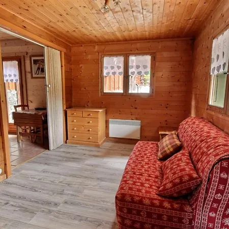 Manupa Clevie Chalet