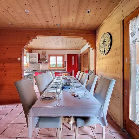Manupa Clevie Chalet