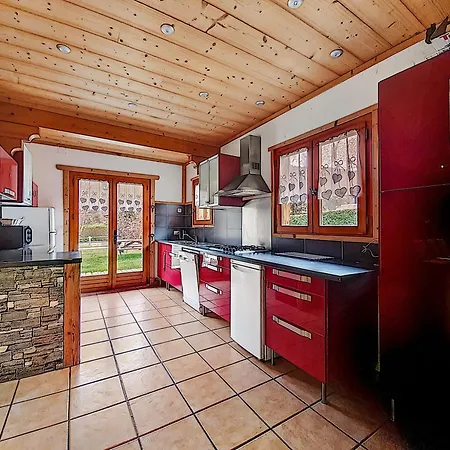 Chalet Manupa Clevie *