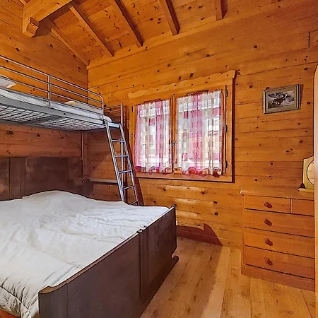 Chalet Manupa Clevie