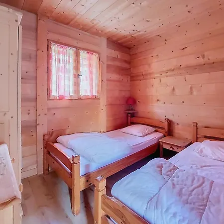 Chalet Manupa Clevie